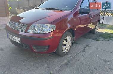 Хетчбек Fiat Punto 2010 в П'ятихатках