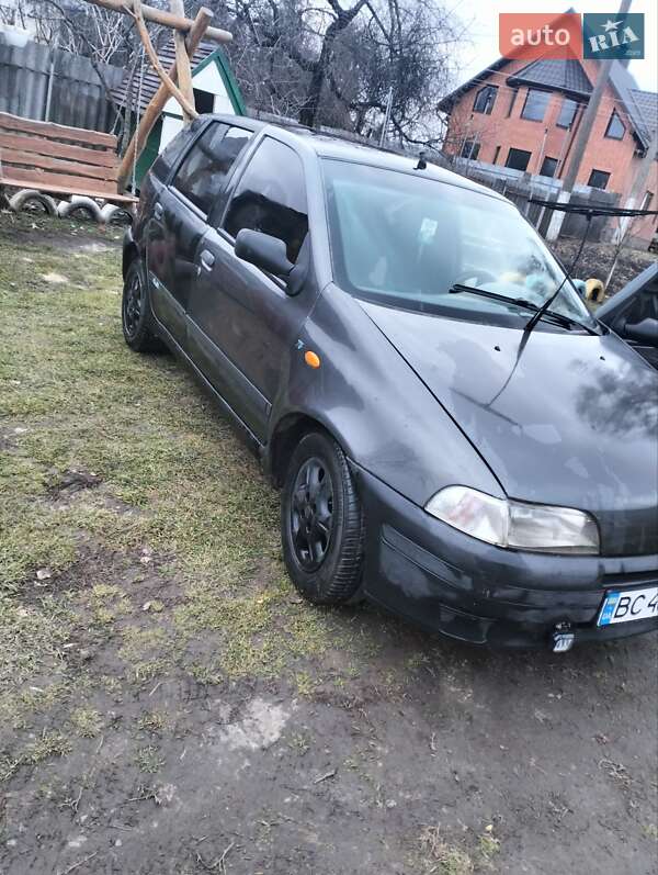Хэтчбек Fiat Punto 1998 в Луцке