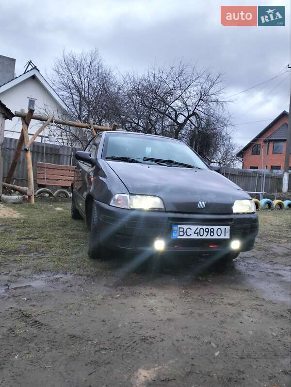 Хэтчбек Fiat Punto 1998 в Луцке