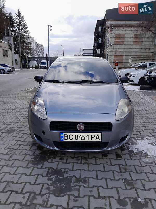 Хэтчбек Fiat Punto 2010 в Львове