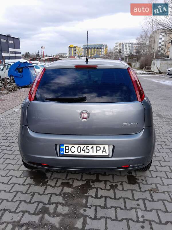 Хэтчбек Fiat Punto 2010 в Львове