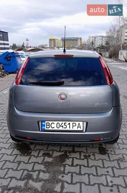 Хэтчбек Fiat Punto 2010 в 