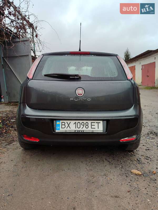 Хэтчбек Fiat Punto 2011 в Шепетовке
