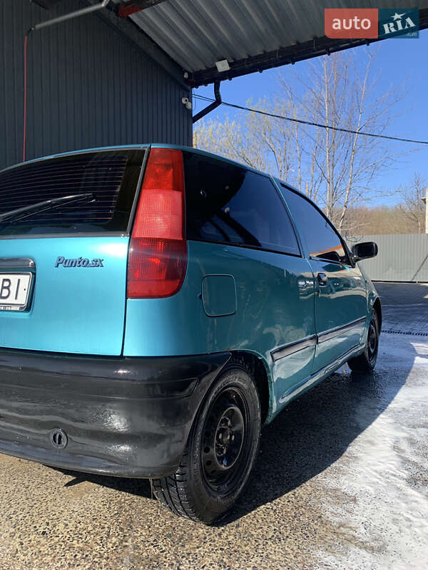 Хэтчбек Fiat Punto 1995 в Трускавце