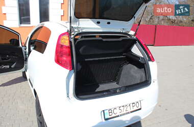 Хэтчбек Fiat Punto 2009 в Жовкве