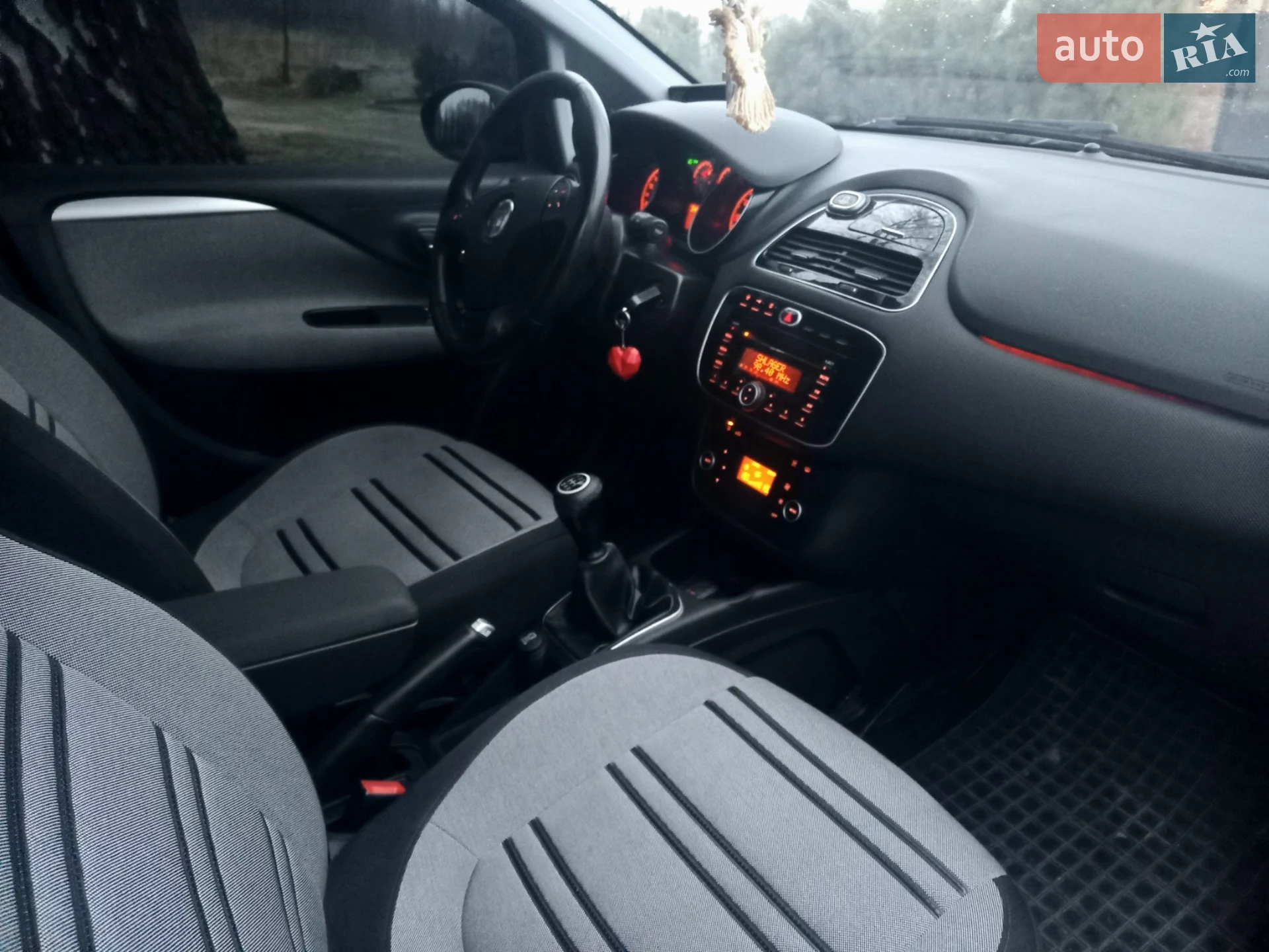 2010 Fiat Punto - мініатюра 13