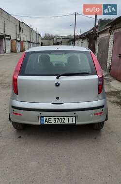 Хэтчбек Fiat Punto 2007 в 