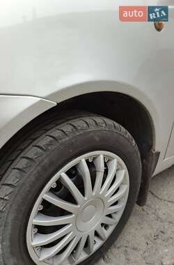 Хэтчбек Fiat Punto 2007 в 