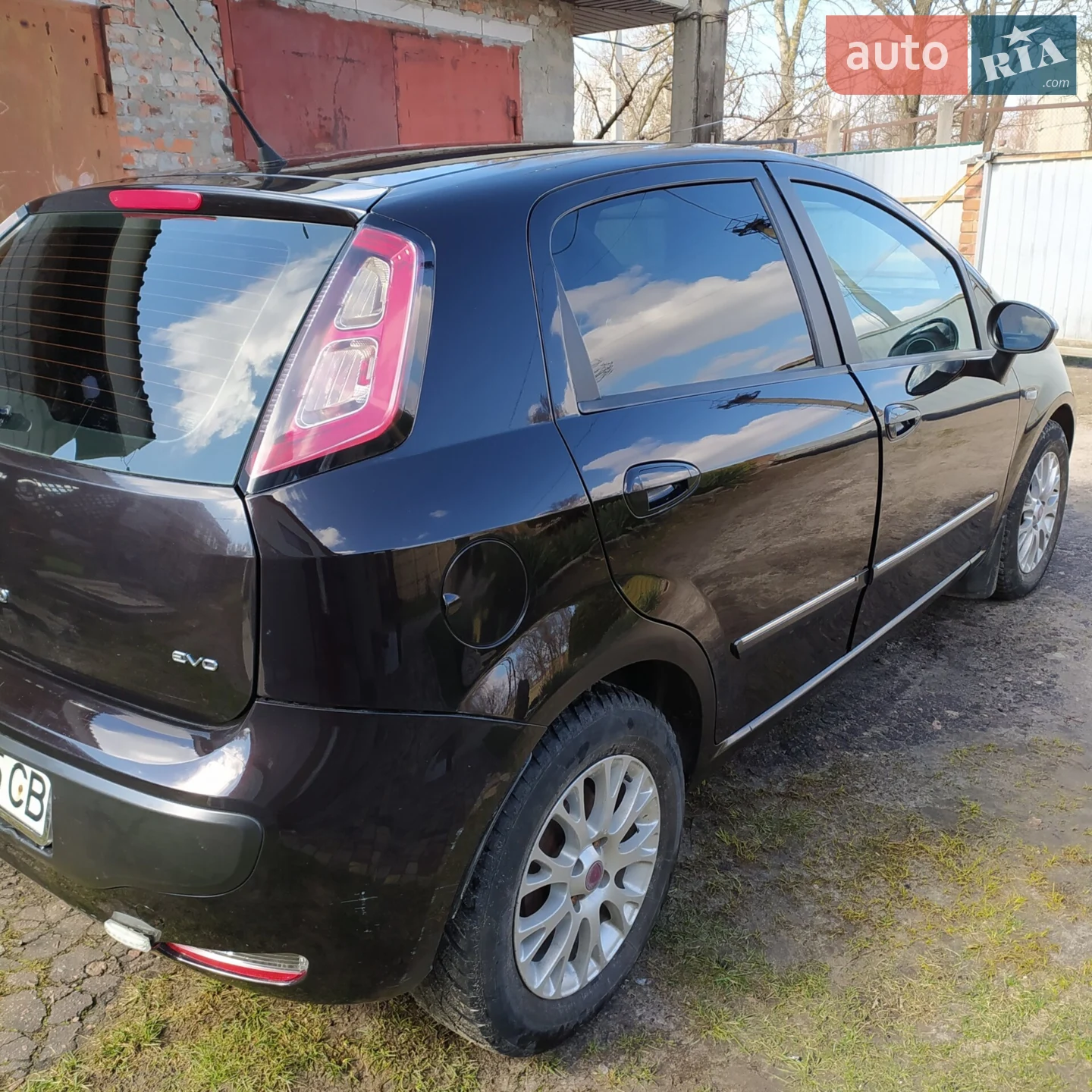 2010 Fiat Punto - мініатюра 3