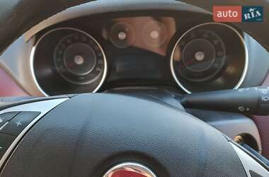 Хэтчбек Fiat Punto 2010 в 