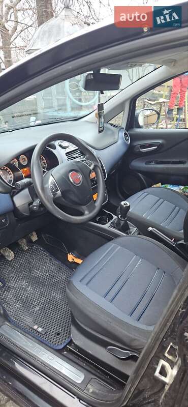 Хэтчбек Fiat Punto 2011 в Борщеве