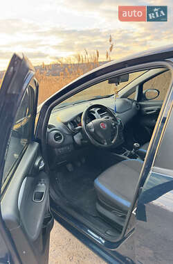 Хэтчбек Fiat Punto 2012 в Ямполе