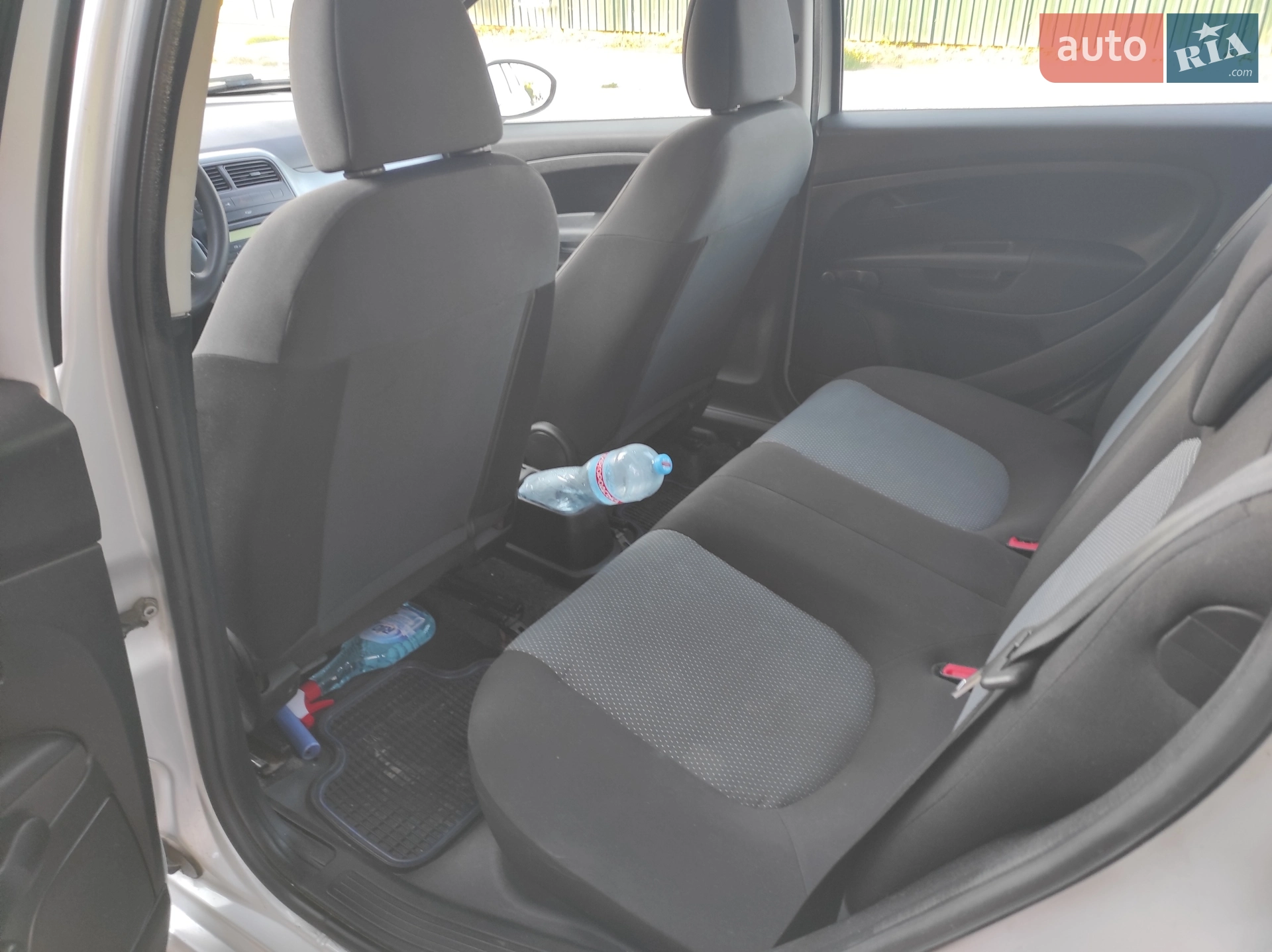 2010 Fiat Punto - мініатюра 3