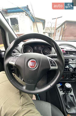 Хэтчбек Fiat Punto 2014 в 