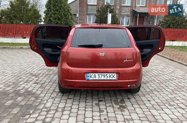 Хэтчбек Fiat Punto 2008 в 
