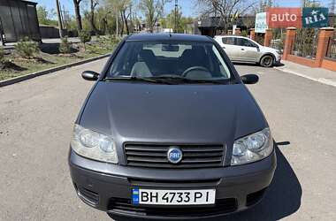 Хэтчбек Fiat Punto 2003 в 