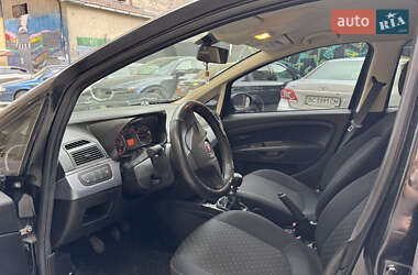 Хэтчбек Fiat Punto 2009 в 