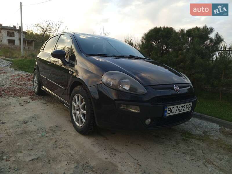 Хэтчбек Fiat Punto 2010 в Львове