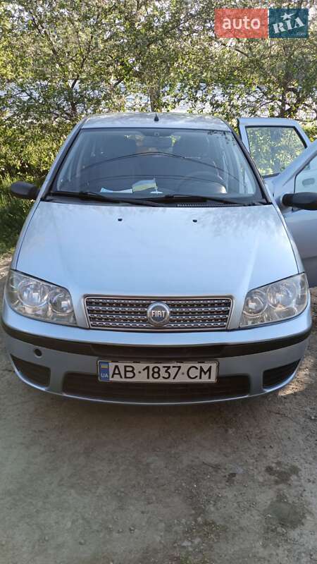 Хэтчбек Fiat Punto 2007 в 