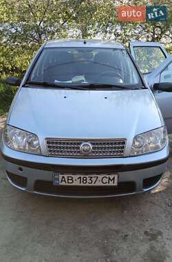 Хэтчбек Fiat Punto 2007 в 