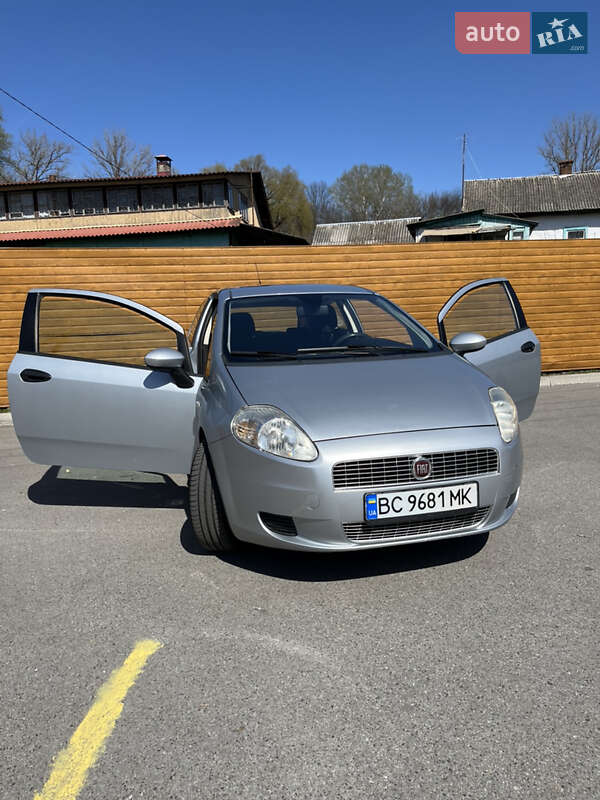 Хэтчбек Fiat Punto 2009 в Чернигове