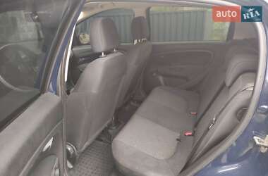 Хетчбек Fiat Punto 2009 в 