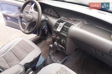 Хетчбек Fiat Punto 1999 в 