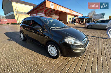 Хэтчбек Fiat Punto 2011 в 