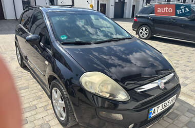 Хэтчбек Fiat Punto 2010 в 