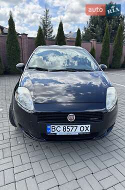 Хэтчбек Fiat Punto 2009 в 