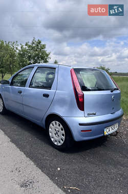 Хэтчбек Fiat Punto 2007 в 