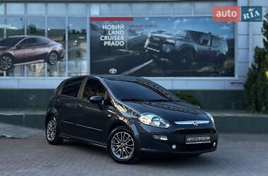Хетчбек Fiat Punto 2010 в Чернівцях