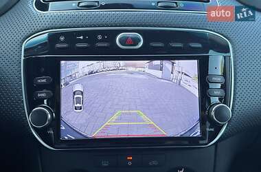 Хэтчбек Fiat Punto 2010 в 