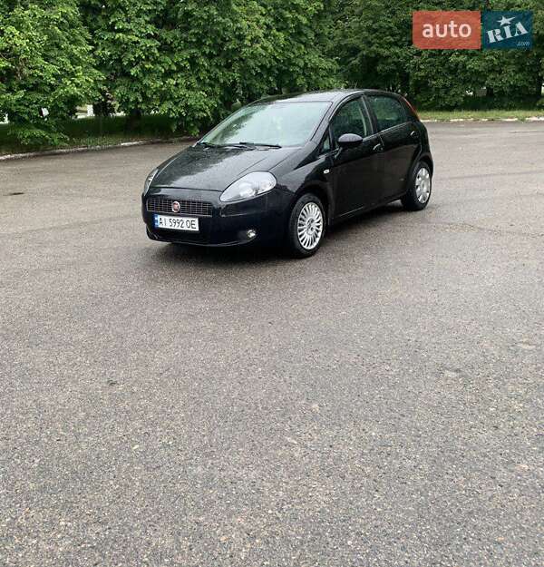 Хэтчбек Fiat Punto 2007 в 
