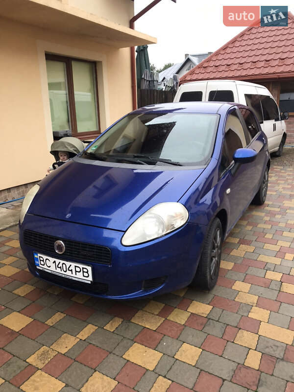 Хетчбек Fiat Punto 2008 в Львові