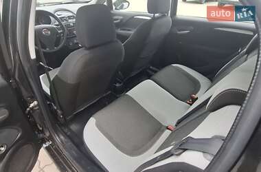 Хетчбек Fiat Punto 2012 в 