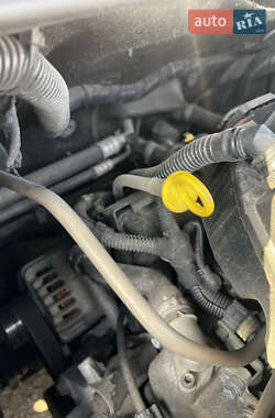 Хэтчбек Fiat Punto 2010 в 