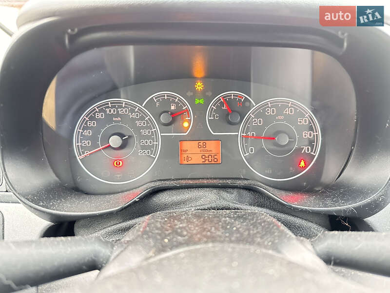 Хэтчбек Fiat Punto 2011 в Украинке