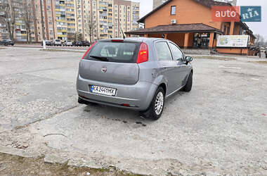 Хетчбек Fiat Punto 2011 в 