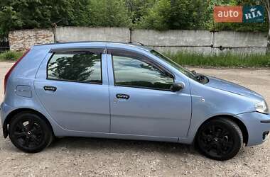 Хэтчбек Fiat Punto 2007 в 