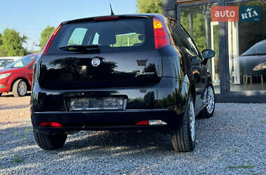 Хэтчбек Fiat Punto 2009 в 