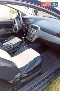 Хэтчбек Fiat Punto 2006 в 