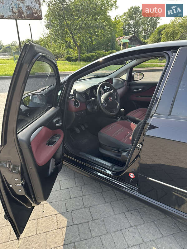 Хэтчбек Fiat Punto 2010 в Жидачове