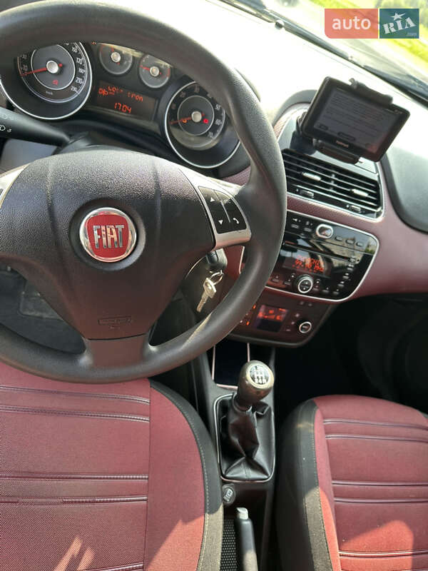Хэтчбек Fiat Punto 2010 в Жидачове
