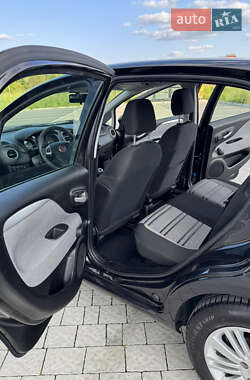 Хэтчбек Fiat Punto 2011 в 