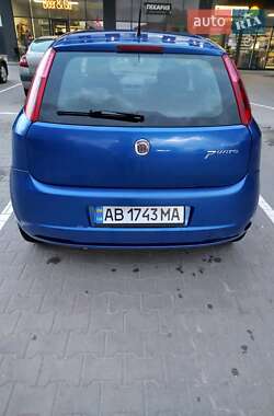 Хэтчбек Fiat Punto 2008 в 