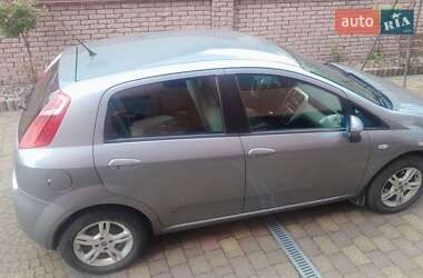 Хэтчбек Fiat Punto 2006 в 