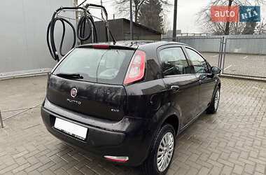 Хэтчбек Fiat Punto 2011 в 
