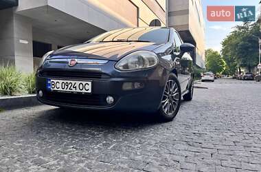 Хэтчбек Fiat Punto 2010 в 