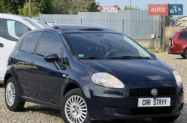 Хэтчбек Fiat Punto 2009 в 